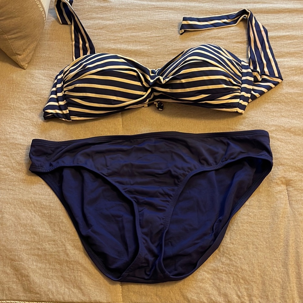 Liz Claiborne swim. Top is a 14 and bottoms are a 16